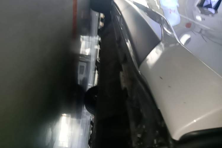 Used Honda Avancier 2019 240TURBO Two-Wheel Drive Premium Edition Left Side Sill