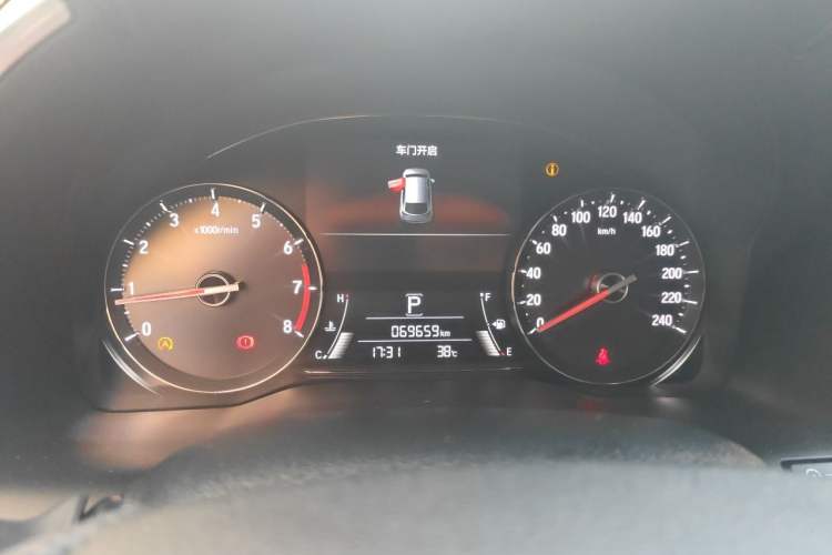 Used Honda Avancier 2019 240TURBO Two-Wheel Drive Luxury Edition Odometer Close Up