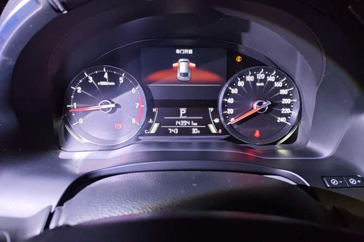 Used Honda Avancier 2019 240TURBO Two-Wheel Drive Elite Edition Odometer Close Up