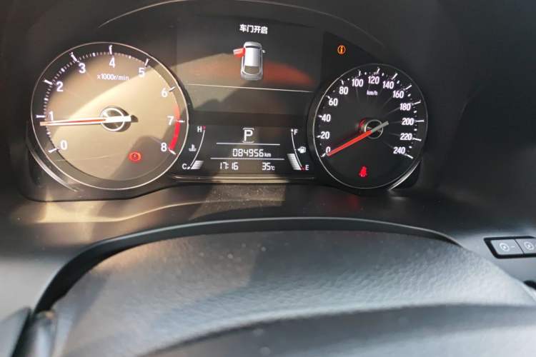 Used Honda Avancier 2019 240TURBO Two-Wheel Drive Luxury Edition Odometer Close Up