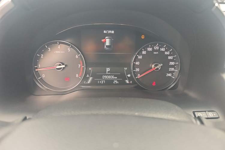 Used Honda Avancier 2019 240TURBO Two-Wheel Drive Premium Edition Odometer Close Up