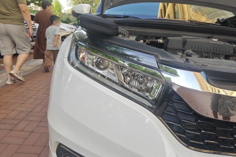 Used Honda Avancier 2019 240TURBO Two-Wheel Drive Luxury Edition Right Front Headlight