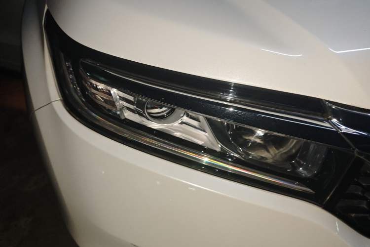 Used Honda Avancier 2019 240TURBO Two-Wheel Drive Elite Edition Right Front Headlight