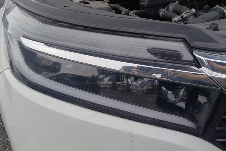 Used Honda Avancier 2019 240TURBO Two-Wheel Drive Elite Edition Right Front Headlight