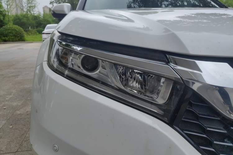 Used Honda Avancier 2019 240TURBO Two-Wheel Drive Luxury Edition Right Front Headlight