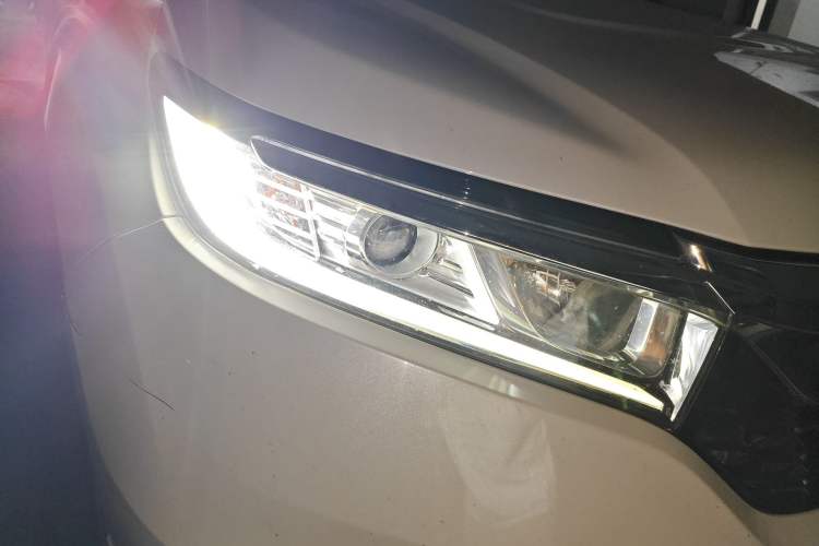 Used Honda Avancier 2019 240TURBO Two-Wheel Drive Luxury Edition Right Front Headlight