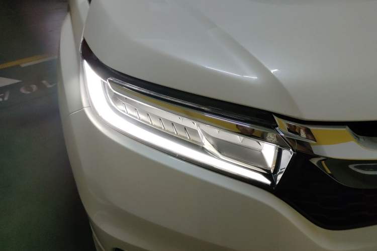 Used Honda Avancier 2019 240TURBO Two-Wheel Drive Premium Edition Right Front Headlight