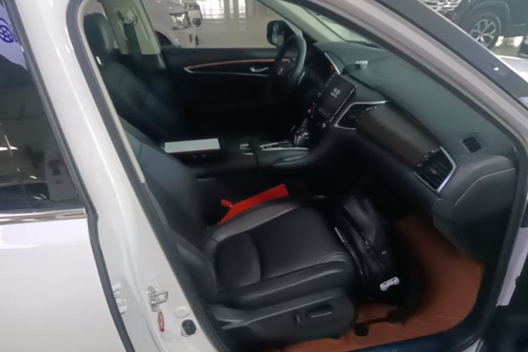 Used Honda Avancier 2019 240TURBO Two-Wheel Drive Premium Edition Right Front Seat