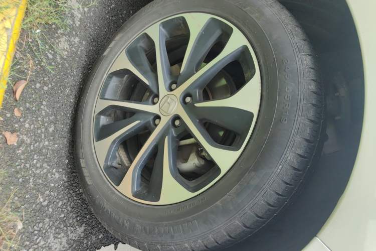 Used Honda Avancier 2019 240TURBO Two-Wheel Drive Elite Edition Right Front Wheel Hub