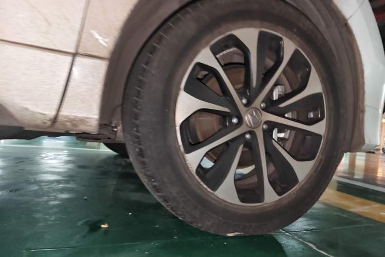 Used Honda Avancier 2019 240TURBO Two-Wheel Drive Elite Edition Right Front Wheel Hub