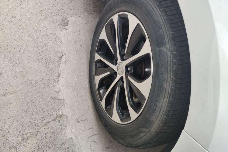 Used Honda Avancier 2019 240TURBO Two-Wheel Drive Elite Edition Right Front Wheel Hub