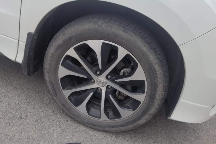 Used Honda Avancier 2019 240TURBO Two-Wheel Drive Elite Edition Right Front Wheel Hub