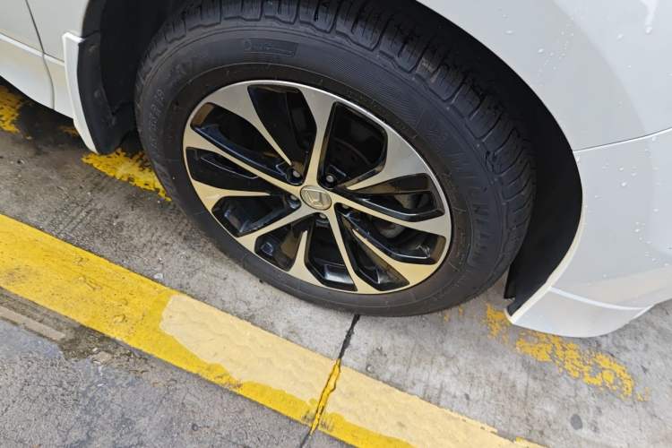 Used Honda Avancier 2019 240TURBO Two-Wheel Drive Luxury Edition Right Front Wheel Hub