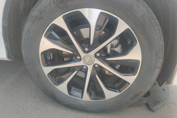 Used Honda Avancier 2019 240TURBO Two-Wheel Drive Premium Edition Right Front Wheel Hub