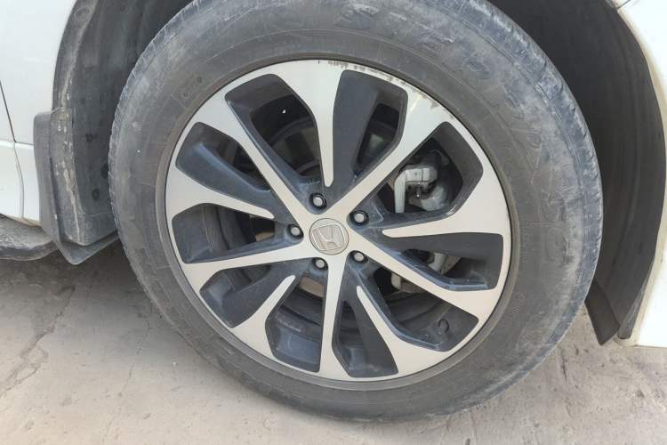 Used Honda Avancier 2019 240TURBO Two-Wheel Drive Comfort Version Right Front Wheel Hub