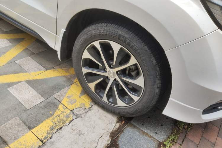 Used Honda Avancier 2019 240TURBO Two-Wheel Drive Elite Edition Right Front Wheel Hub