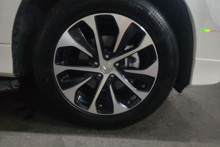 Used Honda Avancier 2019 240TURBO Two-Wheel Drive Elite Edition Right Front Wheel Hub