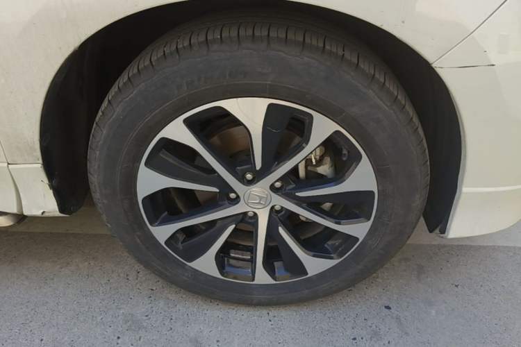 Used Honda Avancier 2019 240TURBO Two-Wheel Drive Luxury Edition Right Front Wheel Hub