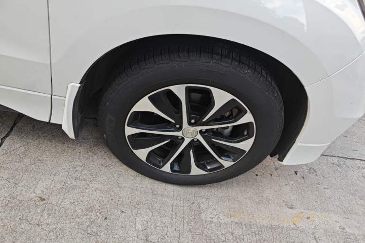 Used Honda Avancier 2019 240TURBO Two-Wheel Drive Luxury Edition Right Front Wheel Hub