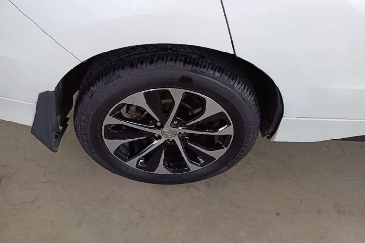 Used Honda Avancier 2019 240TURBO Two-Wheel Drive Elite Edition Right Rear Wheel Hub