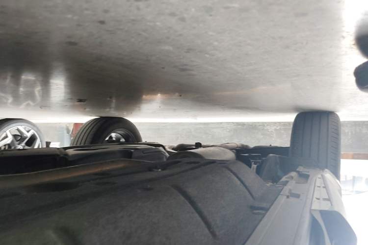 Used Honda Avancier 2019 240TURBO Two-Wheel Drive Elite Edition Right Side Sill
