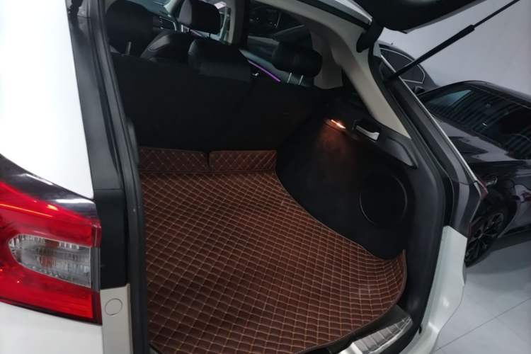 Used Honda Avancier 2019 240TURBO Two-Wheel Drive Luxury Edition Trunk