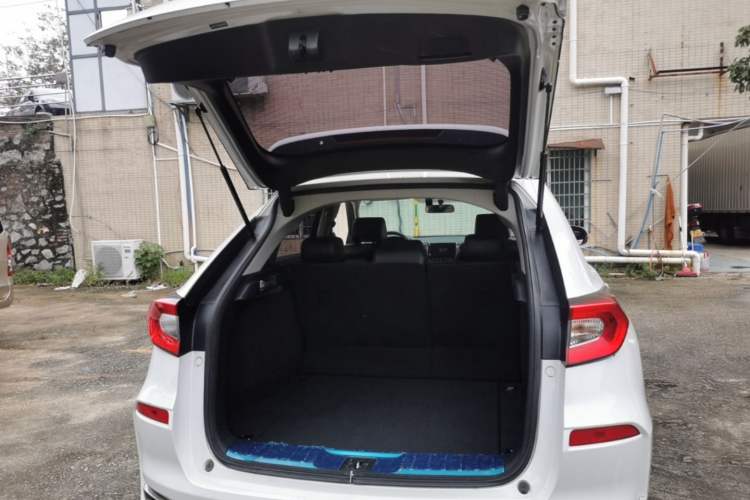 Used Honda Avancier 2019 240TURBO Two-Wheel Drive Elite Edition Trunk