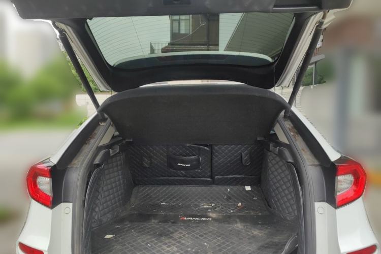Used Honda Avancier 2019 240TURBO Two-Wheel Drive Luxury Edition Trunk