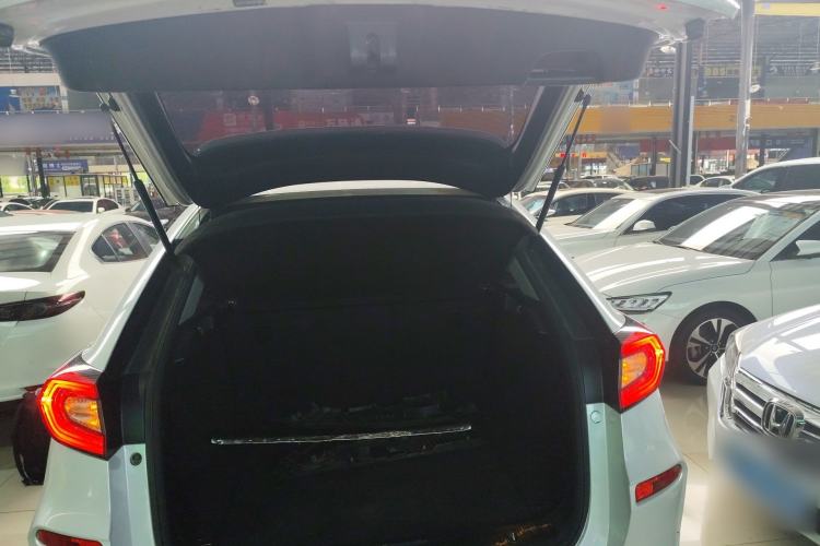 Used Honda Avancier 2019 240TURBO Two-Wheel Drive Elite Edition Trunk