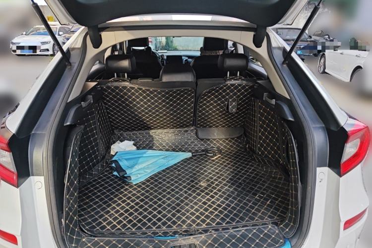 Used Honda Avancier 2019 240TURBO Two-Wheel Drive Luxury Edition Trunk