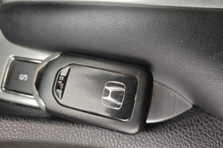Used Honda Avancier 2019 240TURBO Two-Wheel Drive Comfort Version Vehicle Key