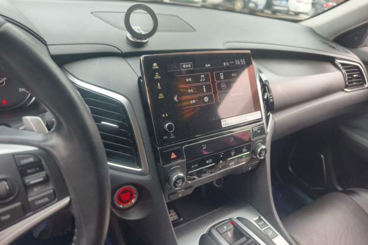 Used Honda Avancier 2020 370TURBO Two-Wheel Drive Luxury Edition Audio And AC Panel