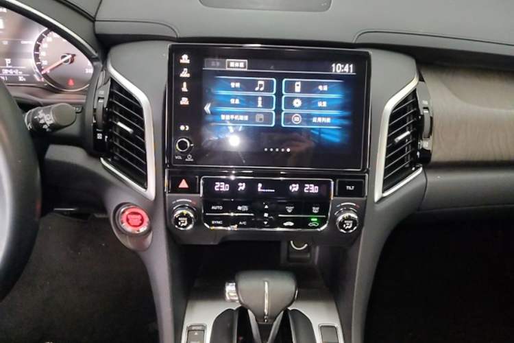 Used Honda Avancier 2020 240TURBO Two-Wheel Drive Comfort Edition Audio And AC Panel