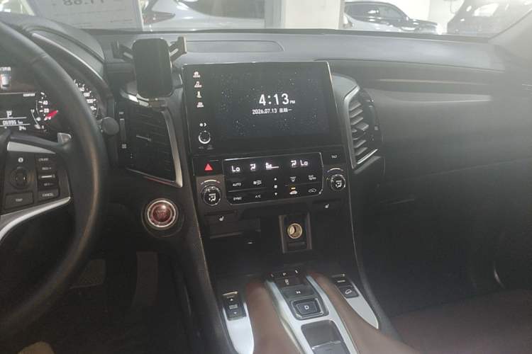 Used Honda Avancier 2020 370TURBO Two-Wheel Drive Luxury Edition Audio And AC Panel