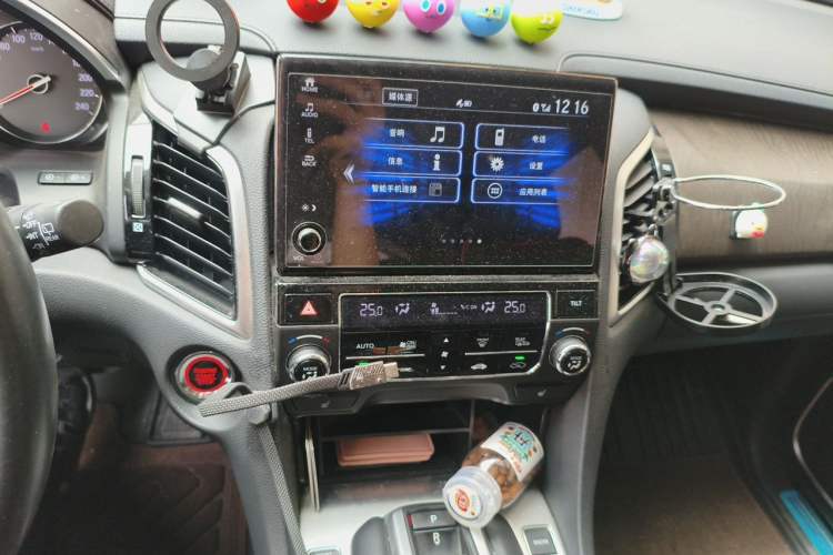 Used Honda Avancier 2020 370TURBO Two-Wheel Drive Luxury Edition Audio And AC Panel