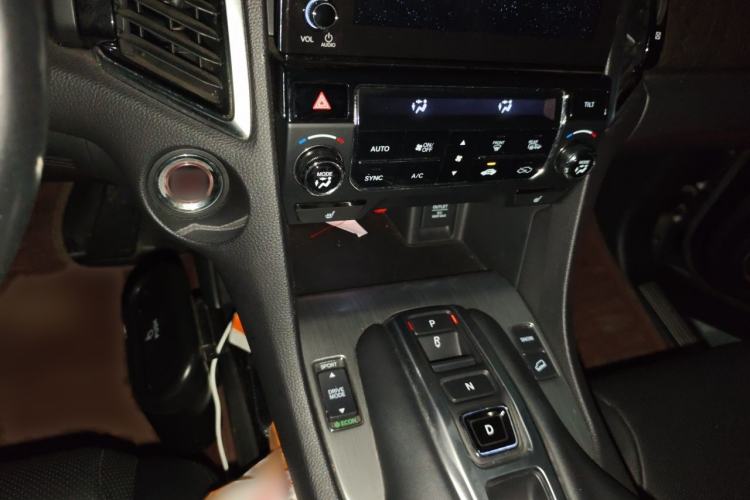 Used Honda Avancier 2020 370TURBO Two-Wheel Drive Luxury Edition Audio And AC Panel