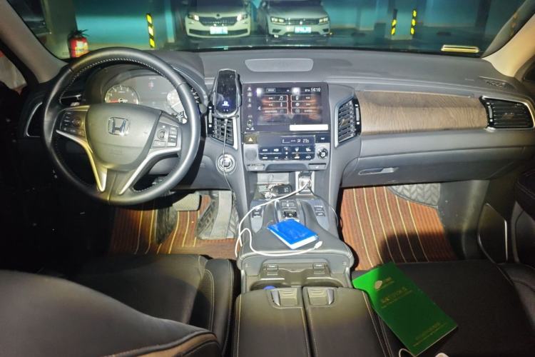 Used Honda Avancier 2020 370TURBO Two-Wheel Drive Luxury Edition Center Console