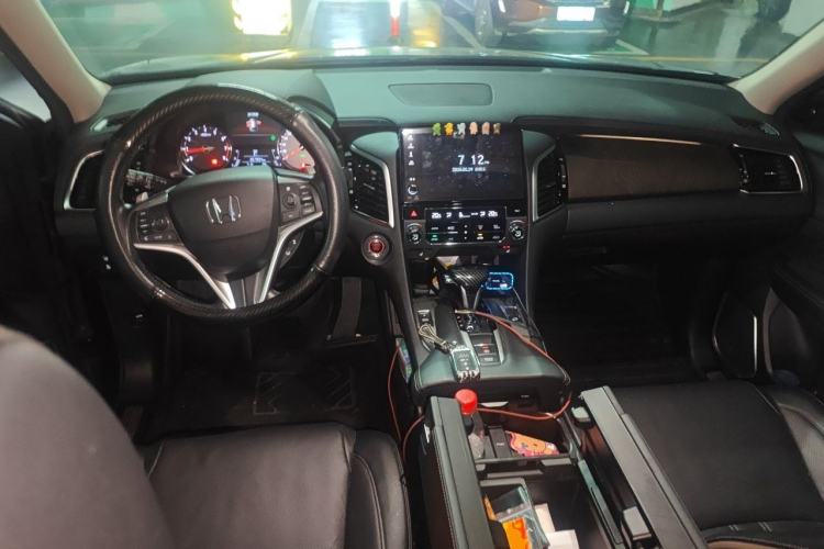Used Honda Avancier 2020 240TURBO Two-Wheel Drive Premium Edition Center Console