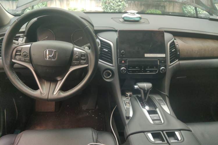 Used Honda Avancier 2020 240TURBO Two-Wheel Drive Comfort Edition Center Console