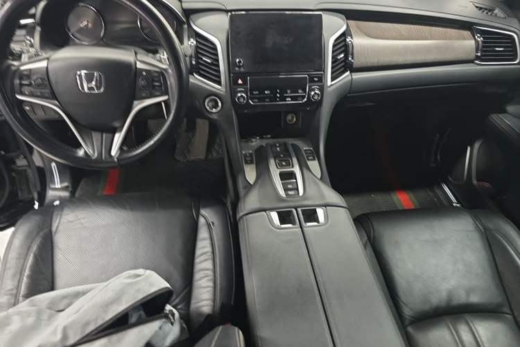 Used Honda Avancier 2020 370TURBO Two-Wheel Drive Luxury Edition Center Console