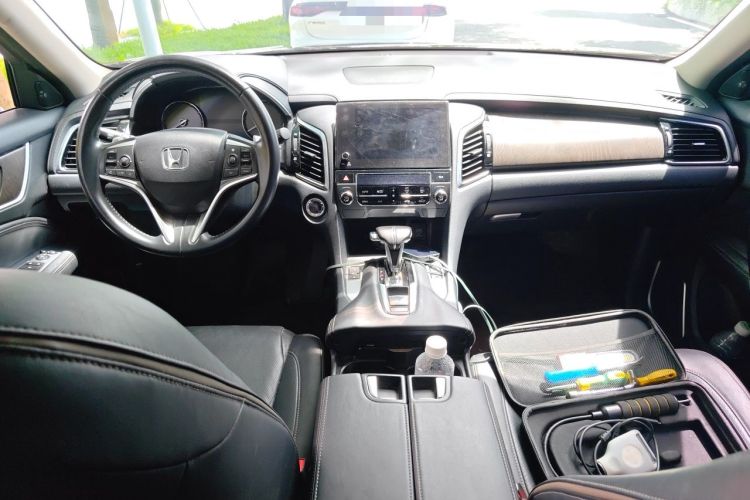 Used Honda Avancier 2020 240TURBO Two-Wheel Drive Comfort Edition Center Console