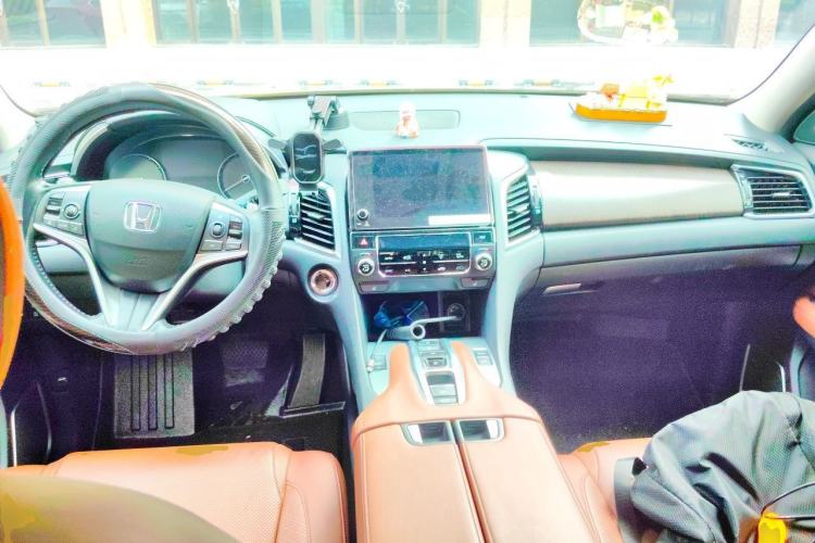 Used Honda Avancier 2020 370TURBO Four-Wheel Drive Supreme Edition Center Console