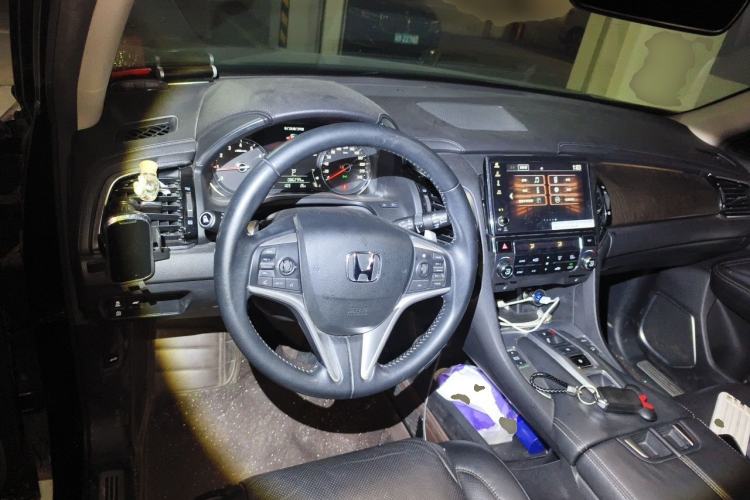 Used Honda Avancier 2020 370TURBO Two-Wheel Drive Luxury Edition Center Console