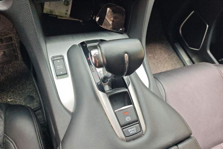 Used Honda Avancier 2020 240TURBO Two-Wheel Drive Comfort Edition Gear Lever