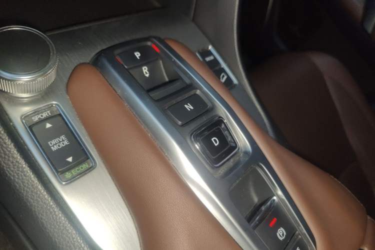 Used Honda Avancier 2020 370TURBO Four-Wheel Drive Premium Edition Gear Lever