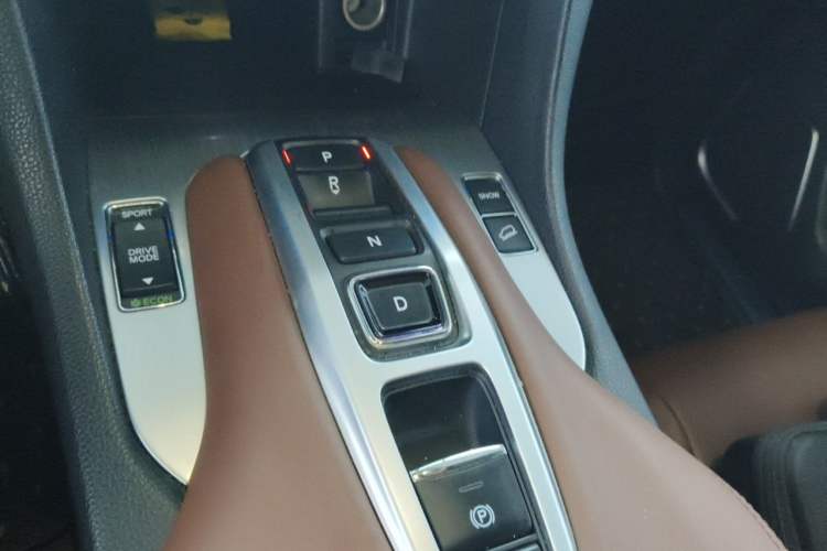 Used Honda Avancier 2020 370TURBO Four-Wheel Drive Premium Edition Gear Lever
