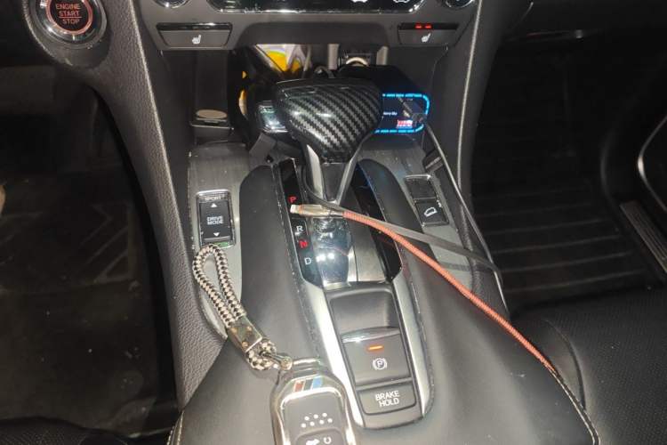 Used Honda Avancier 2020 240TURBO Two-Wheel Drive Premium Edition Gear Lever