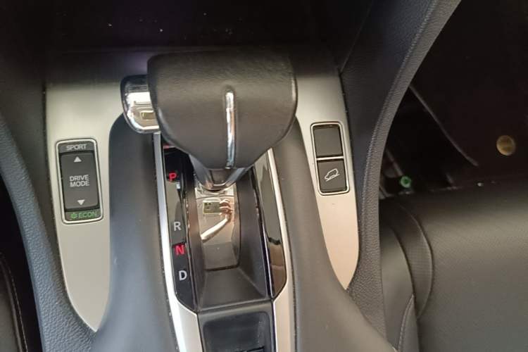 Used Honda Avancier 2020 240TURBO Front-Wheel Drive Smart Edition Gear Lever