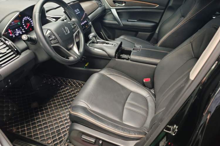 Used Honda Avancier 2020 240TURBO Two-Wheel Drive Premium Edition Left Front Seat