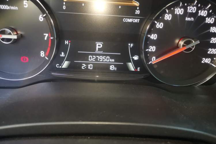 Used Honda Avancier 2020 370TURBO Two-Wheel Drive Luxury Edition Odometer Close Up
